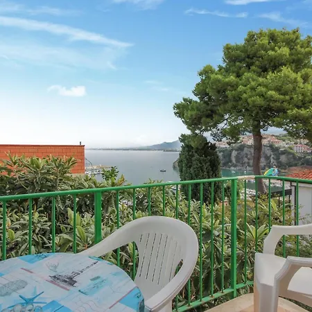 Awesome Apartment In Agropoli With Wifi 公寓